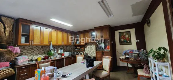 image CANTIK SIAP HUNI EMPAT KAMAR  SIRKULASI UDARA BAGUS DEKAT SILOAM HOSPITAL  (3)