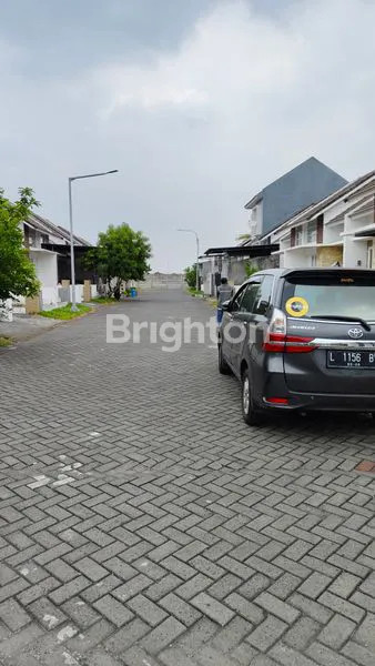 image RUMAH BARU GRESS PERUMAHAN SUNRISE GARDEN ( GRAND SUNRISE ), MENGANTI GRESIK (4)