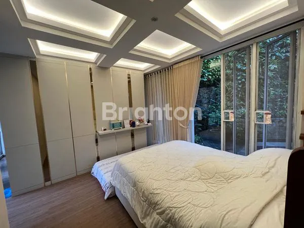 image DISEWAKAN RUMAH MEWAH FULL FURNISH ADA PRIVATE POLL DI SENTUL CITY (8)