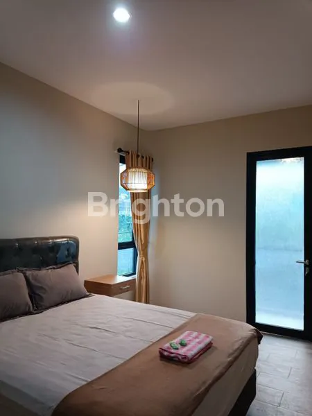 image RUMAH SEMI VILLA (5)