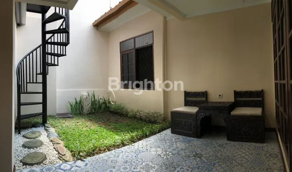 image DIJUAL RUMAH LIMA KAMAR TIDUR KOMPLIT BESERTA SEMUA ISINYA,  DALAM PERUMAHAN ELIT KOTA BALIKPAPAN KALTIM (5)