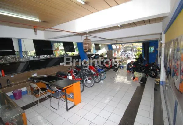 image GEDUNG SHOWROOM MEGAH DAN MODERN  3 LT DI PUSAT KOTA BANDUNG (4)