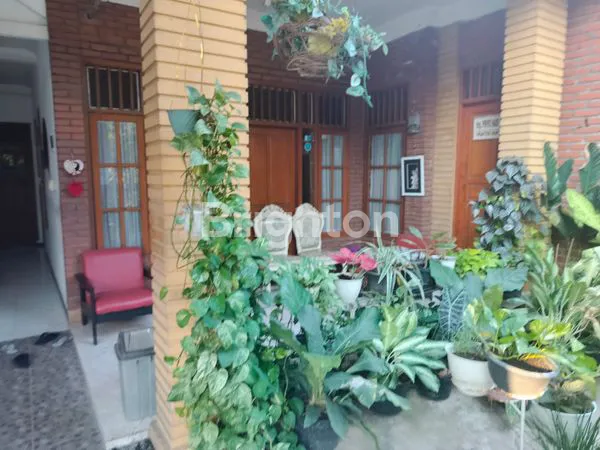 image RUMAH MEPET RAYA MERR SURABAYA (1)