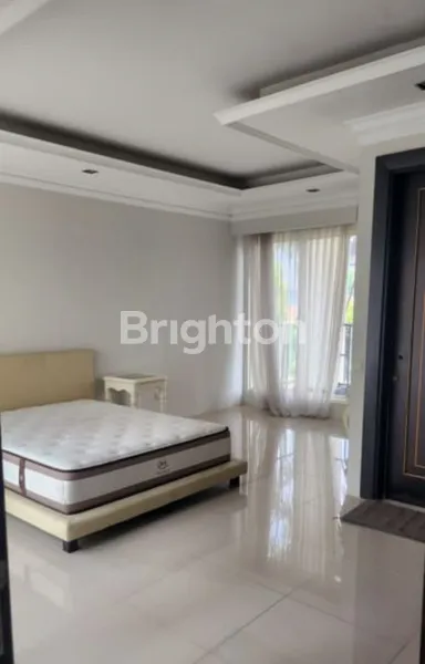 image RUMAH MODERN 3 LANTAI CIPETE, JAKARTA SELATAN (5)