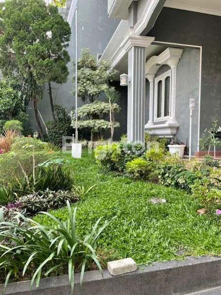 image MEWAH 2 LANTAI KAWASAN ELITE DHARMAHUSADA DEKAT GALAXY MALL, KERTAJAYA (4)