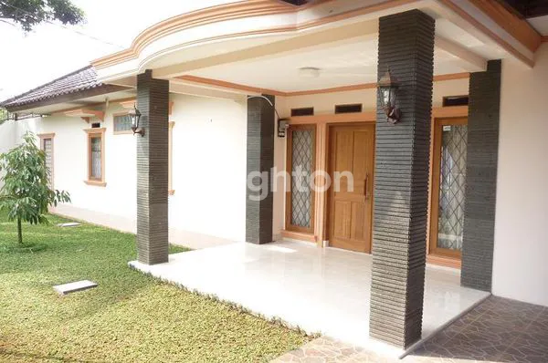 image RUMAH MEWAH SIAP HUNI DENGAN HALAMAN LUAS DAN KOLAM RENANG ,          1 LANTAI KOMPLEK ARCO BOJONGSARI DEPOK (2)
