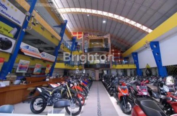 image SHOWROOM TENGAH KOTA COCOK UNTUK BISNIS (2)