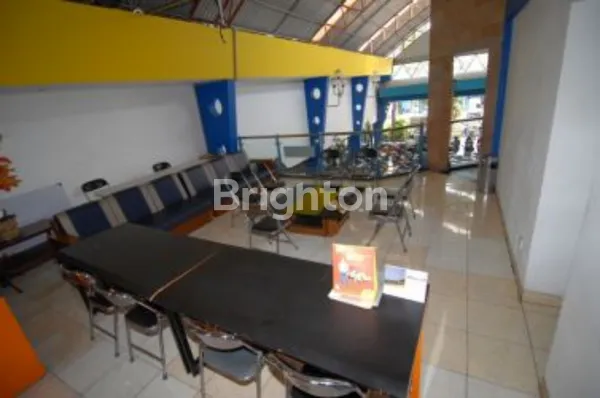 image SHOWROOM TENGAH KOTA COCOK UNTUK BISNIS (5)