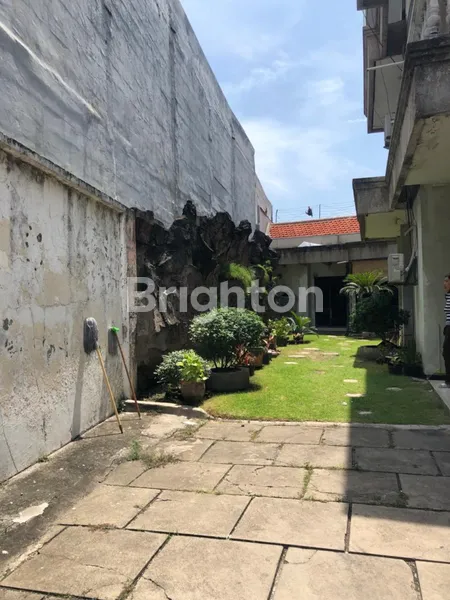 image RUMAH HITUNG TANAH DEKAT KAPASAN PASAR ATOM ITC KAZA MALL SURAMADU (2)