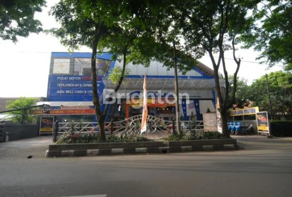 GEDUNG 3 LT MURAH LUAS DAN BAGUS EXS DEALER MOTOR CIATEUL