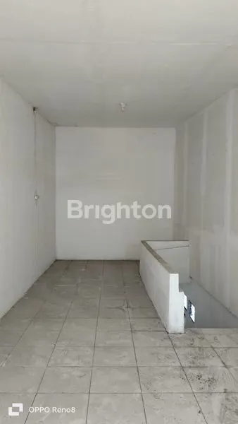 image RUKO SIAP PAKAI RAYA MANYAR (2)