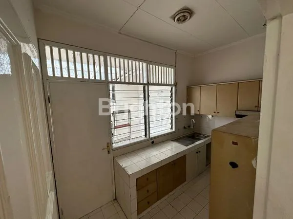 image RUMAH 2LT RAPI SEMI FURNISH DI CENDANA GOLF LIPPO KARAWACI TANGERANG (4)