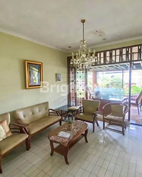 image RUMAH ASRI DENGAN HALAMAN LUAS DI PINGGIR JALAN UTAMA SANGAT COCOK DIJADIKAN TEMPAT USAHA ATAU RUMAH TINGGAL KOMPLEK ARCO BOJONGSARI (3)