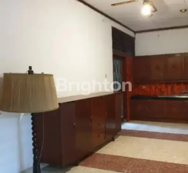 image RUMAH TAMAN JEMURSARI SELATAN SURABAYA (2)