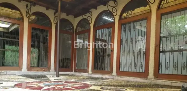 image RUMAH TAMAN JEMURSARI SELATAN SURABAYA (5)