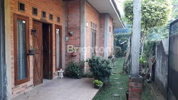 image RUMAH SANGAT TERAWAT DAERAH PONDOK CABE (1)
