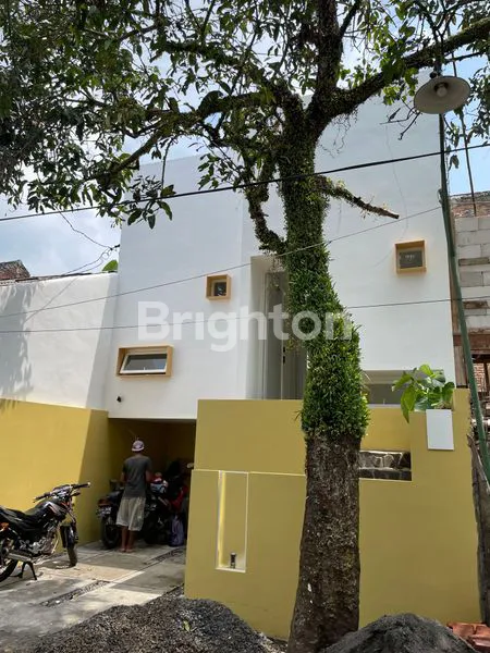 image RUMAH BARU GRESS MURAH BERHADIAH MOTOR LISTRIK DI DEKAT EXIT TOL KOTA MALANG (1)