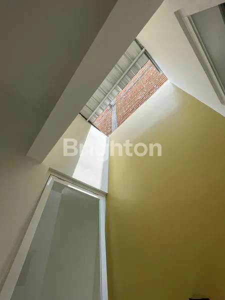 image RUMAH BARU GRESS MURAH BERHADIAH MOTOR LISTRIK DI DEKAT EXIT TOL KOTA MALANG (7)