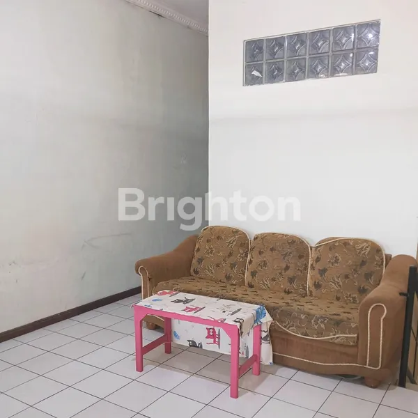 image RUKO STRATEGIS SIAP HUNI PANJANG 20 METER 1 MENIT KE JL KAPTEN SUMARSONO & 5 MENIT KE JL AMIR HAMZAH (3)