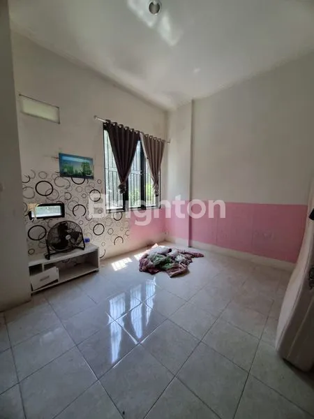 image RUMAH KAPUK KAMAL 2.5 LANTAI SIAP HUNI (4)