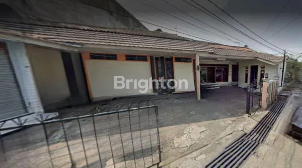 image HOTEL  STRATEGIS DI DEKAT ALUN ALUN TENGAH KOTA KOTA BANDUNG DAN ASIA AFRIKA (1)