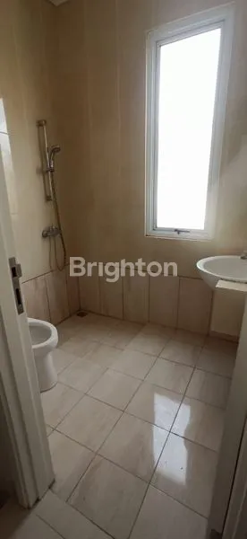 image RUMAH HOOK DI THE ICON BSD (5)