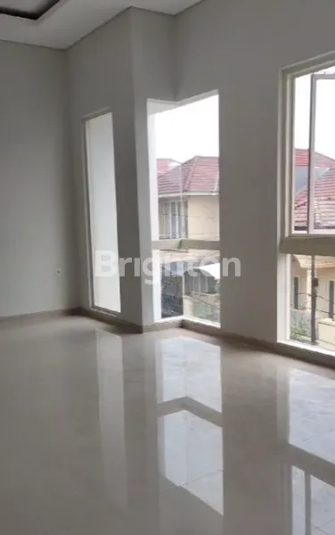 image RUMAH BARU SUTOREJO PRIMA ROW 2 MOBIL LONGGAR (8)