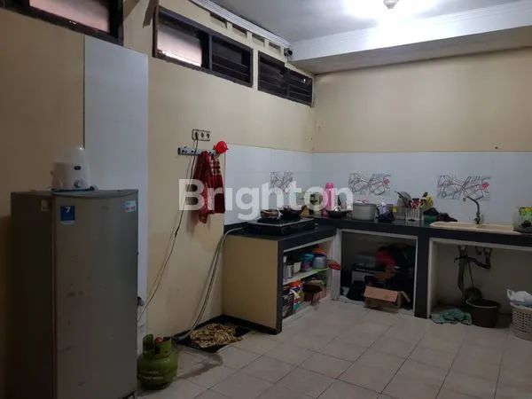 image RUMAH TINGGAL MINIMALIS 2,5 LANTAI, HARGA RAMAH, SAYAP CIJERAH. (4)