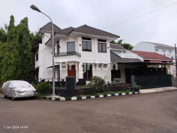 image RUMAH HOOK ASRI 2 LT DI CIKUNIR, BEBAS BANJIR DAN DEKAT AKSES KE TOLL (1)