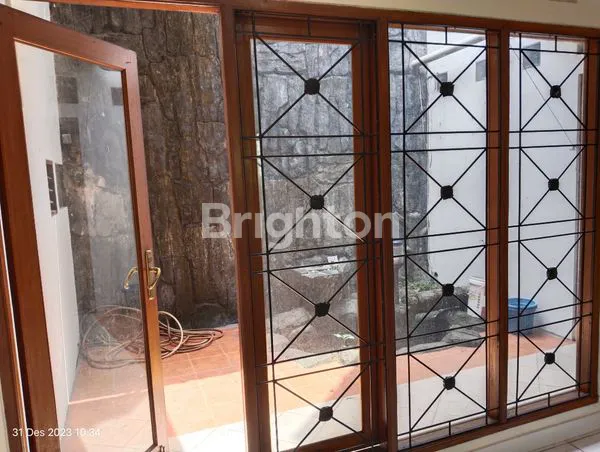 image RUMAH HOOK ASRI 2 LT DI CIKUNIR, BEBAS BANJIR DAN DEKAT AKSES KE TOLL (5)