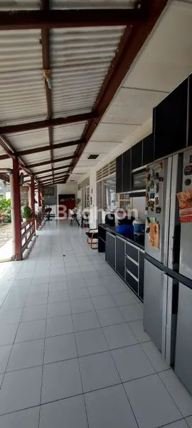image RUMAH ASRI DAN CANTIK DENGAN HALAMAN LUAS, 1 LANTAI KOMPLEK ARCO BOJONGSARI (3)