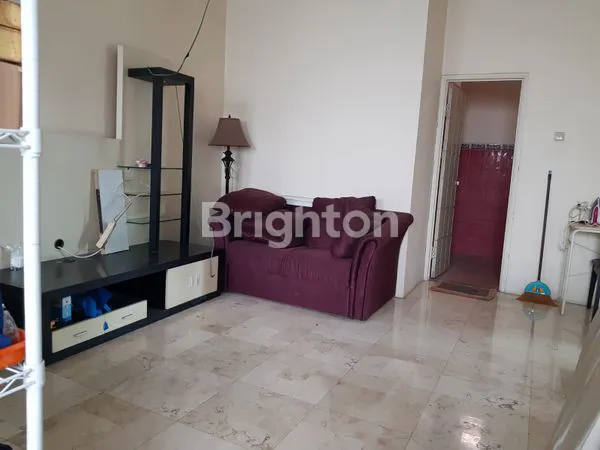 image RUMAH MEWAH MODERN SEMI FURNISHED  2 LANTAI TAMAN HOLIS INDAH 1 (3)