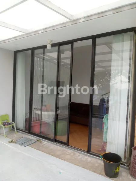 image RUMAH VILLA  (3)