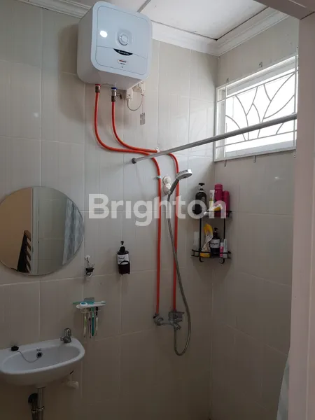 image RUMAH SIAP HUNI 2 LANTAI DI PESONA METROPOLITAN BEKASI, 20 MENIT KE TOL BEKASI BARAT & LRT (4)