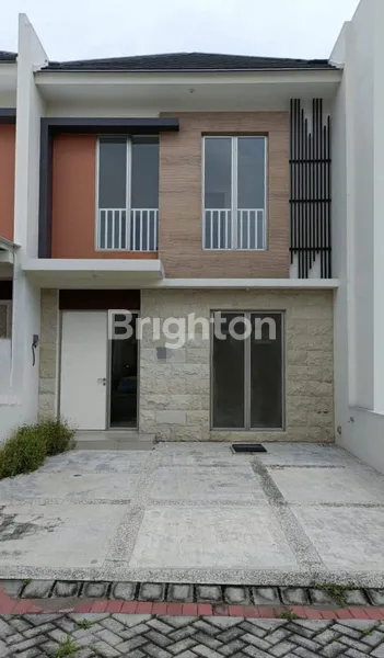 image RUMAH BARU GRESS GREENLAND GARBERA MENGANTI LABAN, GRESIK  (1)