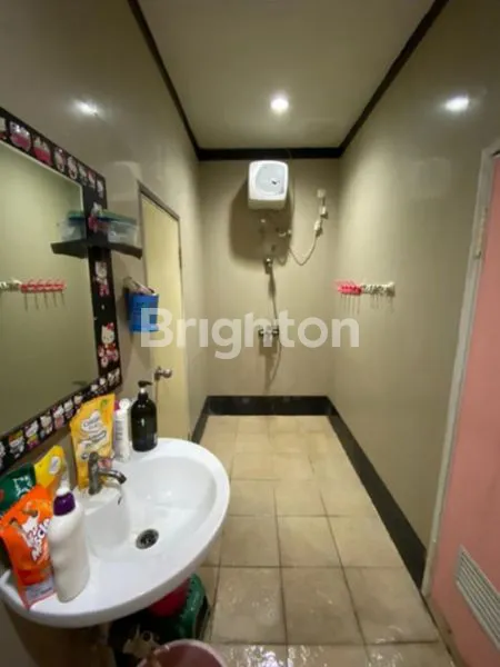 image RUMAH JELAMBAR SIAP HUNI 4.5 LANTAI (8)