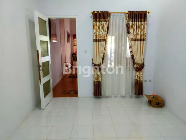 image RUMAH SUNTER, JAKARTA UTARA 1,5 LANTAI (2)