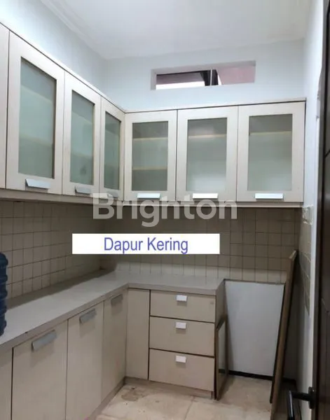image  RUMAH SIAP HUNI DI MATRAMAN JAKARTA TIMUR (6)