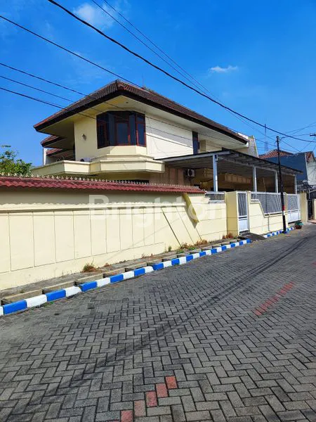 image RUMAH HOOK SIAP HUNI SIMPANG DARMO PERMAI SELATAN (1)