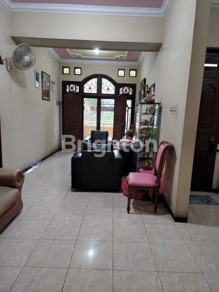 image RUMAH 2 LANTAI BAGUS TERAWAT ADA TOKO DEKAT MASJID PERUMAHAN SIAP HUNI GADING FAJAR 1 BUDURAN SIDOARJO (3)