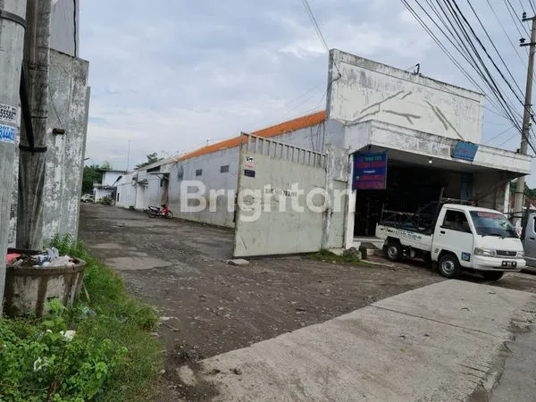 image TANAH DAN BANGUNAN COCOK BUAT HOTEL DEKAT BANDARA KEDIRI LUAS BANGET (1)