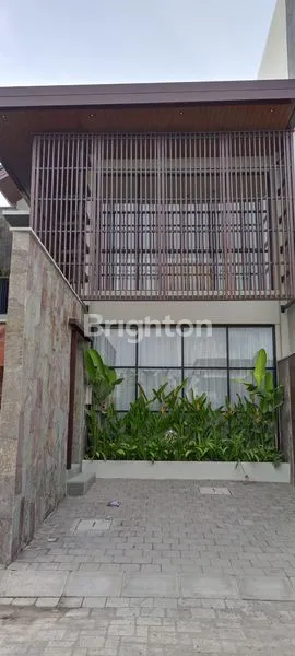 image RUMAH BARU TOWNHOUSE 2 LANTAI DI LOKASI PREMIUM CANGGU (3)
