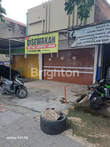 SEMI-HOOK, PEREMPATAN PINDAD, DEKAT TSM, SANGAT RAMAI