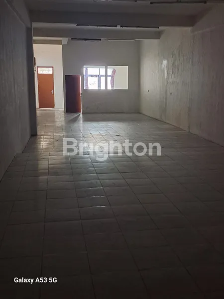 image SEMI-HOOK, PEREMPATAN PINDAD, DEKAT TSM, SANGAT RAMAI (3)