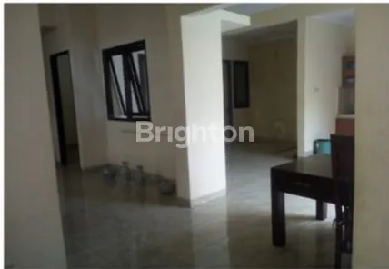 image RUMAH ASRI DI LINGKUNGAN YANG NYAMAN ADA KOLAM RENANG (4)