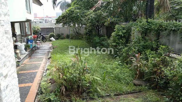 image RUMAH LUAS MURAH LOKASI KEMBANGAN JAKBAR (7)