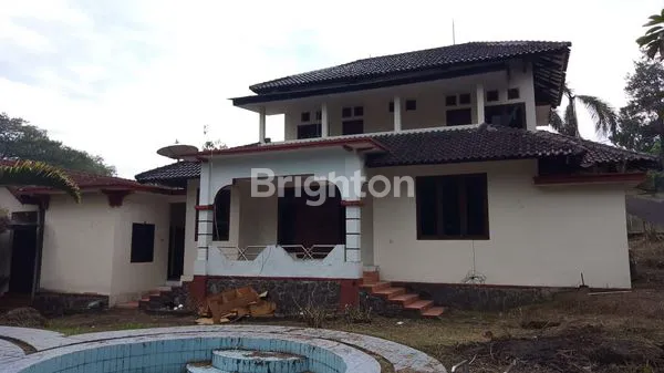 image VILLA MURAH BANYAK KAMAR TRAWAS MOJOKERTO DEKAT HOTEL VIEW GUNUNG (2)