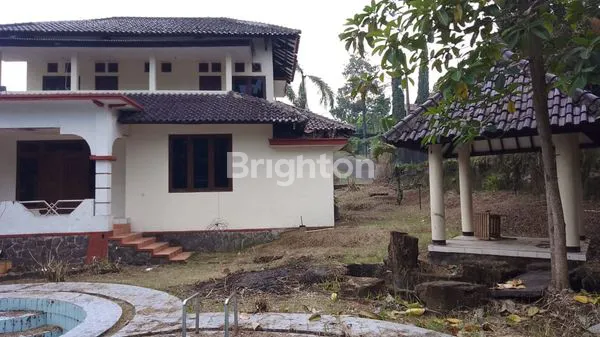 image VILLA MURAH BANYAK KAMAR TRAWAS MOJOKERTO DEKAT HOTEL VIEW GUNUNG (6)