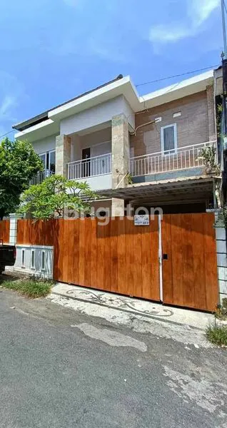 image RUMAH MEWAH DAN NYAMAN DENGAN KOLAM RENANG DI RENON DENPASAR (1)