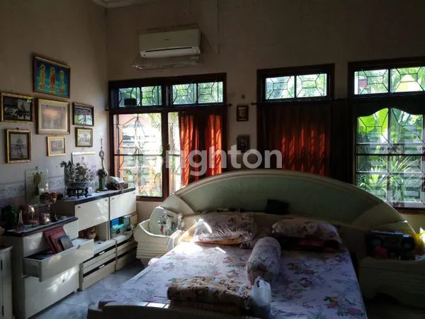 image RUMAH MEWAH MANYAR HITUNG TANAH (4)